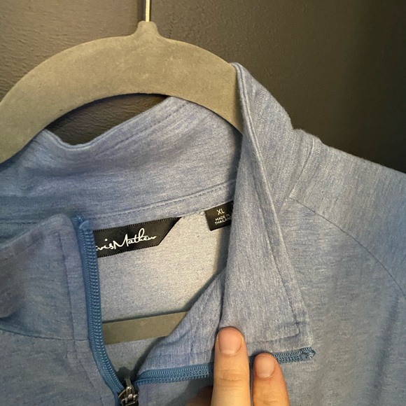 2 Travis Mathew pull overs - Picture 3 of 4